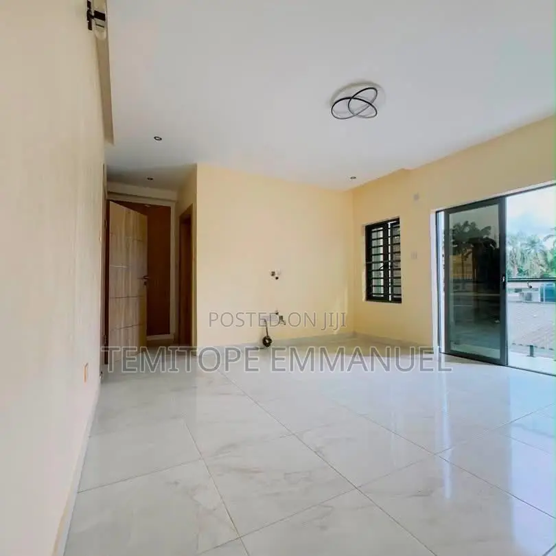 Furnished 4bdrm Duplex in Allen Avenue for sale