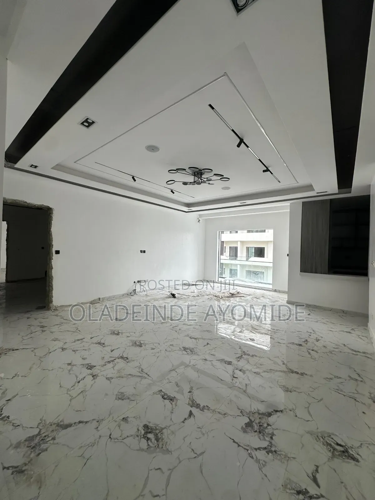 2bdrm Apartment in Lekki Phase 1 for sale