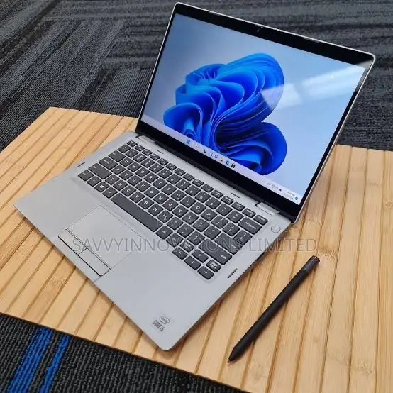 Laptop Dell Latitude 5310 2-in-1 16GB Intel Core i7 SSD 256GB