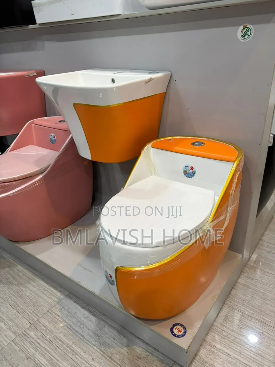 Executive One-Piece Water Closet Set With Basin