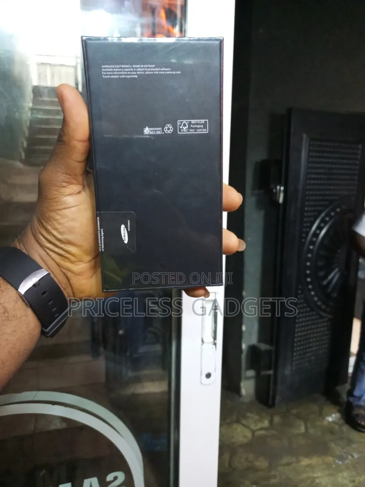 New Samsung Galaxy S21 5G 128 GB Black
