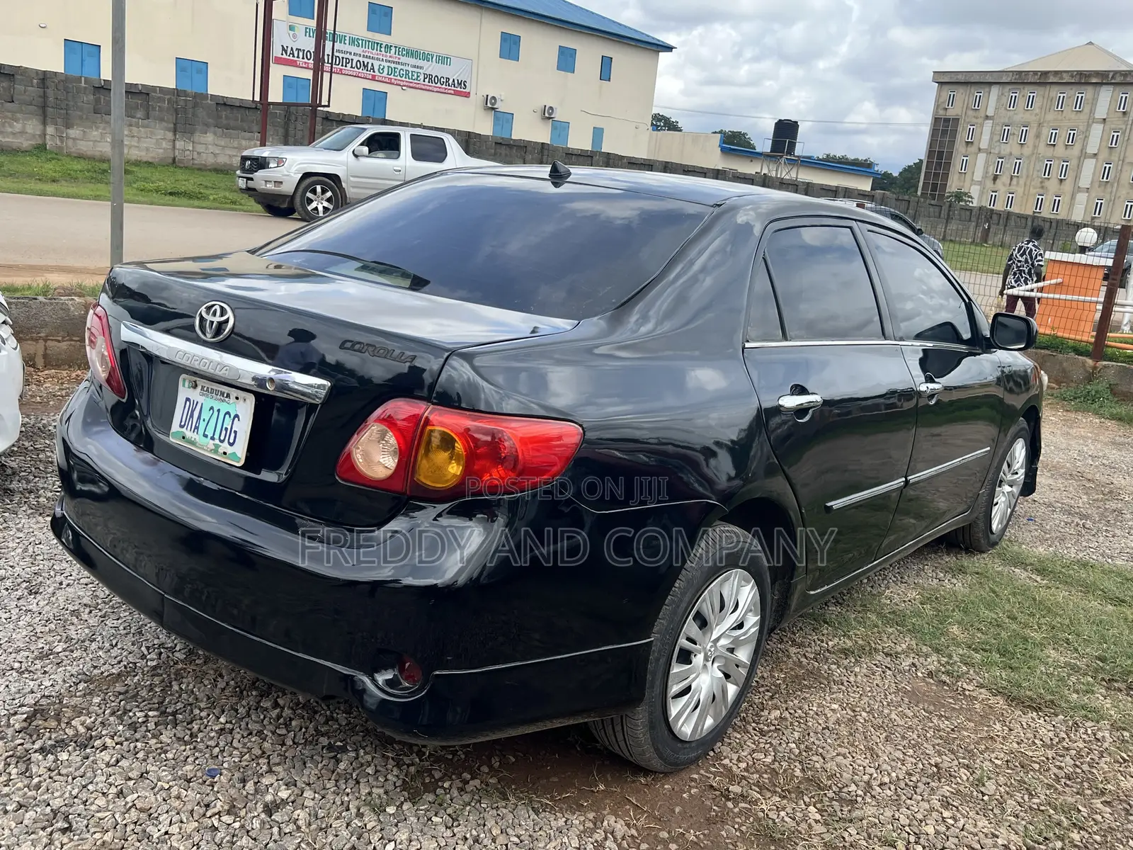 Toyota Corolla LE 4dr Sedan (1.8L 4 cyl 4A) 2009 Black