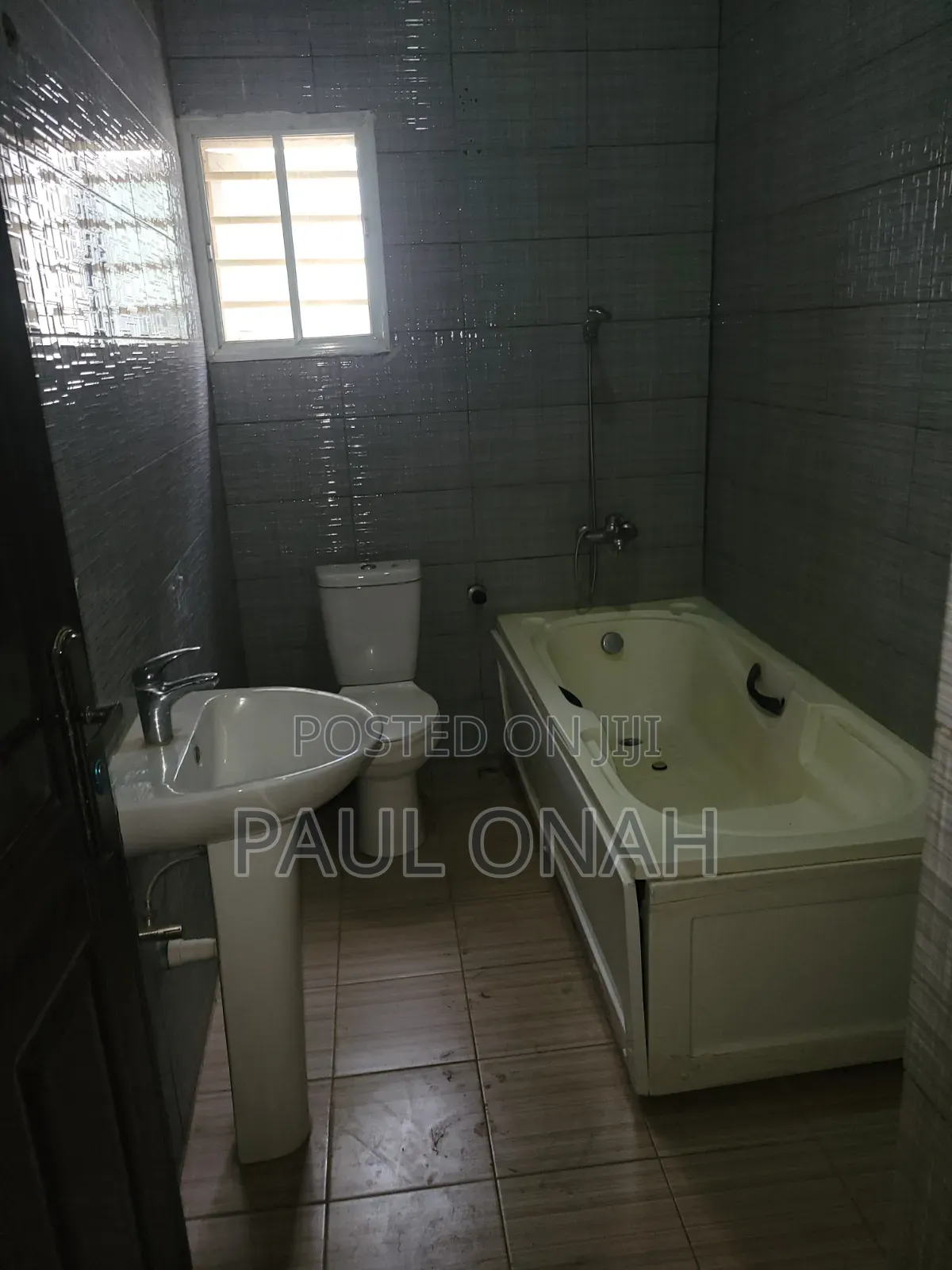 2bdrm Block of Flats in Dape, Life Camp for rent