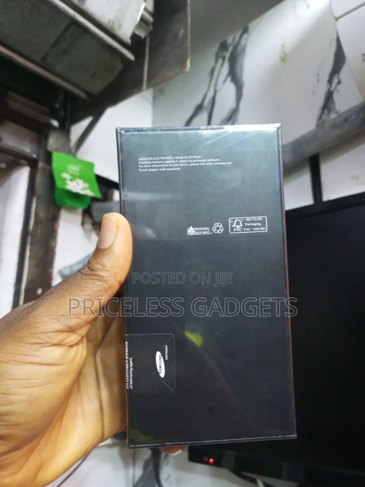 New Samsung Galaxy S21 5G 128 GB Silver