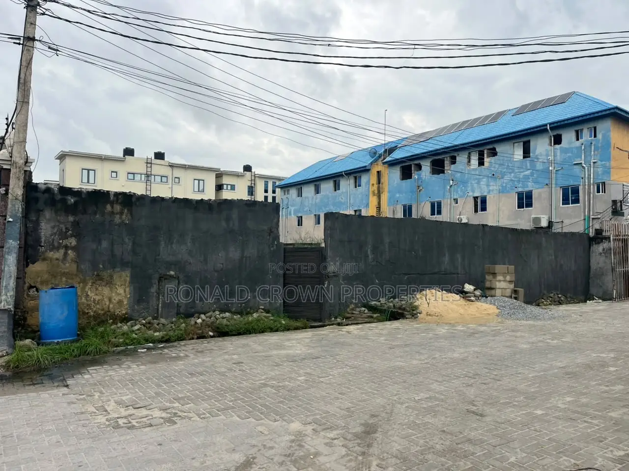Gated 930sqm of Land at Lekki