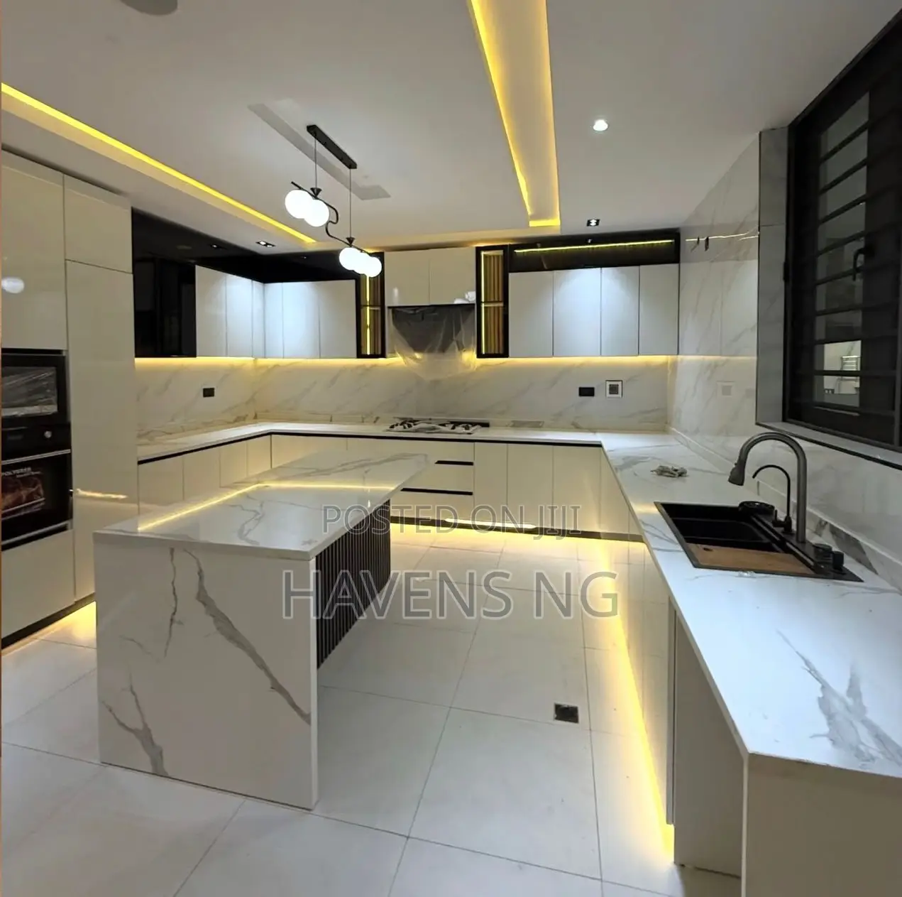 5bdrm Mansion in Guzape District for sale