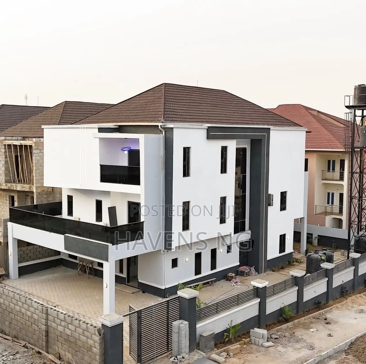 5bdrm Mansion in Guzape District for sale