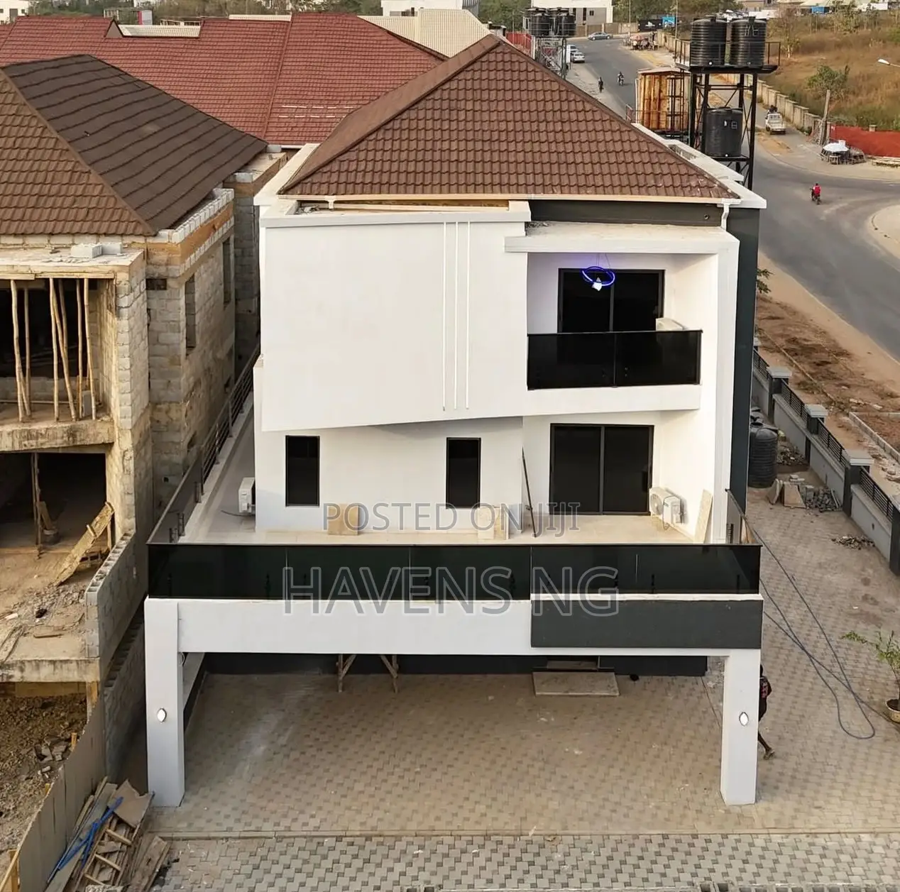5bdrm Mansion in Guzape District for sale