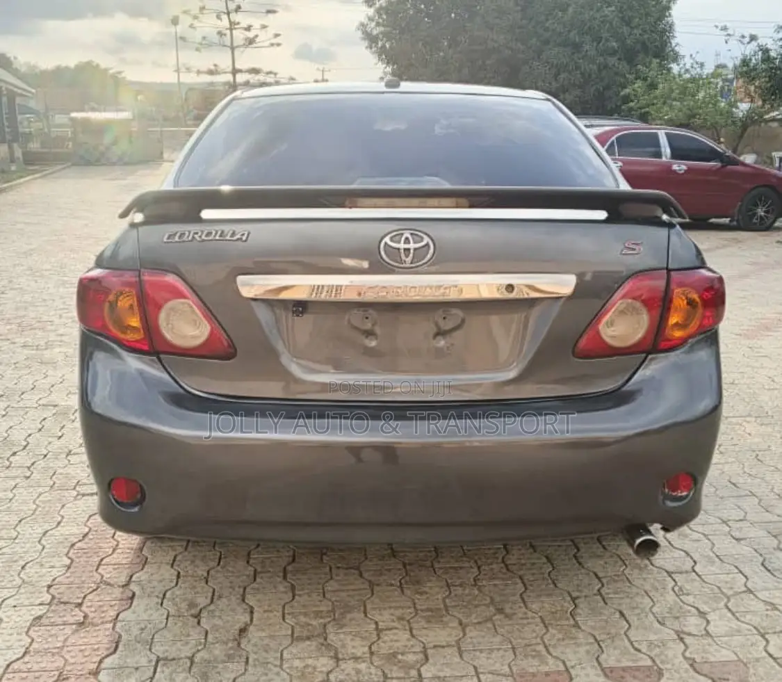 Toyota Corolla S 4dr Sedan (1.8L 4cyl 4A) 2010 Gray