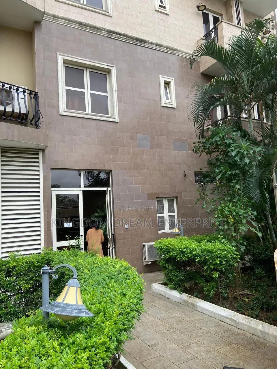 3bdrm Block of Flats in Old Ikoyi Lagos for sale