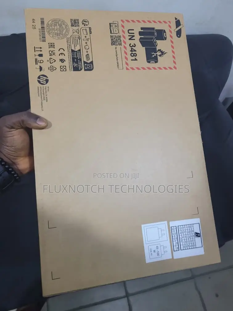New Laptop HP 240 8GB Intel Core i5 SSD 512GB