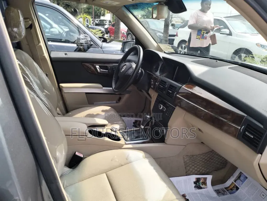 Mercedes-Benz GLK-Class 350 4MATIC 2010 Gray