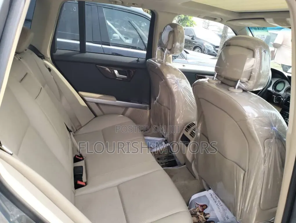 Mercedes-Benz GLK-Class 350 4MATIC 2010 Gray