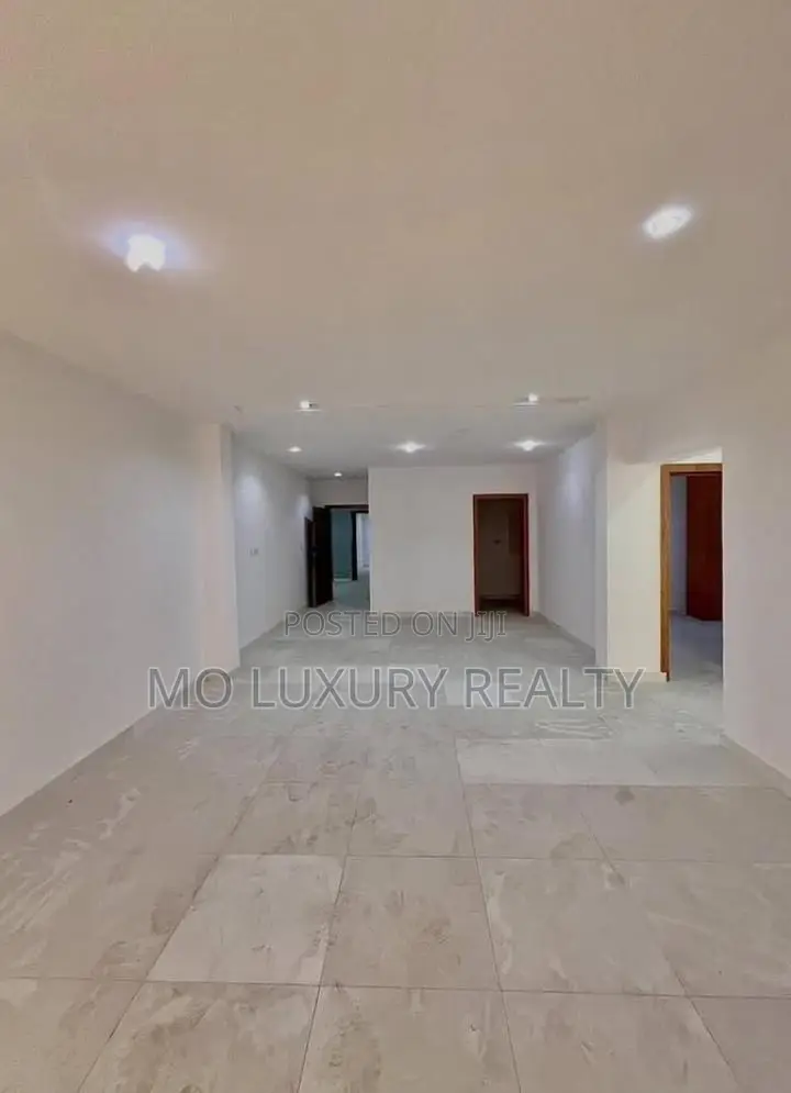 2bdrm Apartment in Lekki Phase 1 for rent