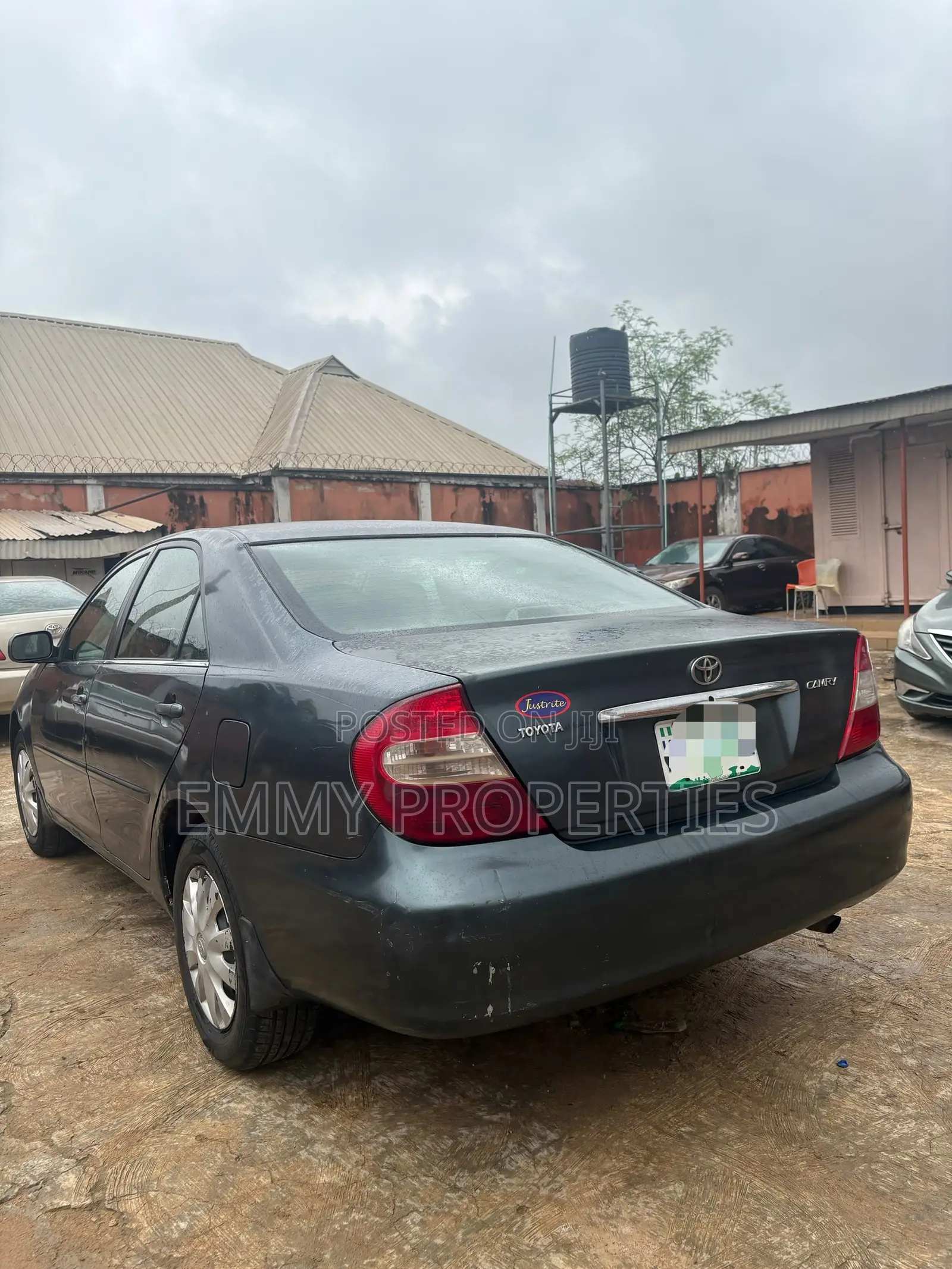 Toyota Camry LE 4dr Sedan (2.4L 4cyl 5A) 2005 Gray