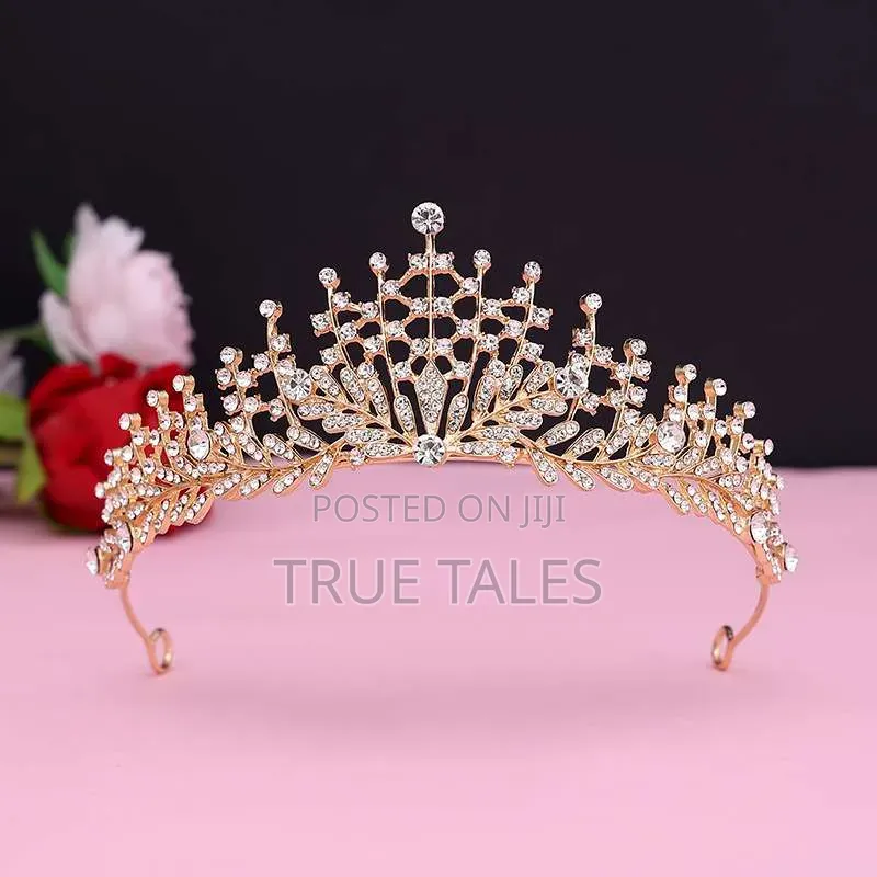 Queenly Tiara Crown