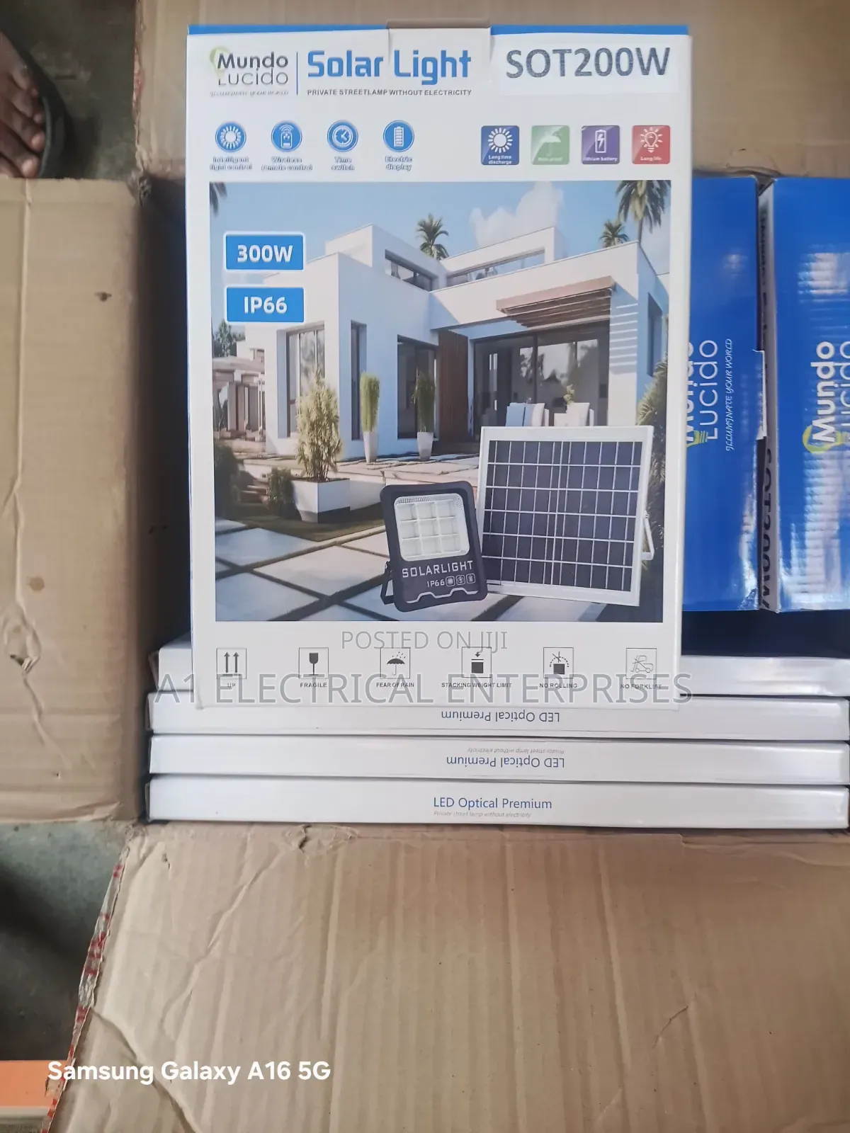 200w Mundo Solar Security Light Good Products for Good People