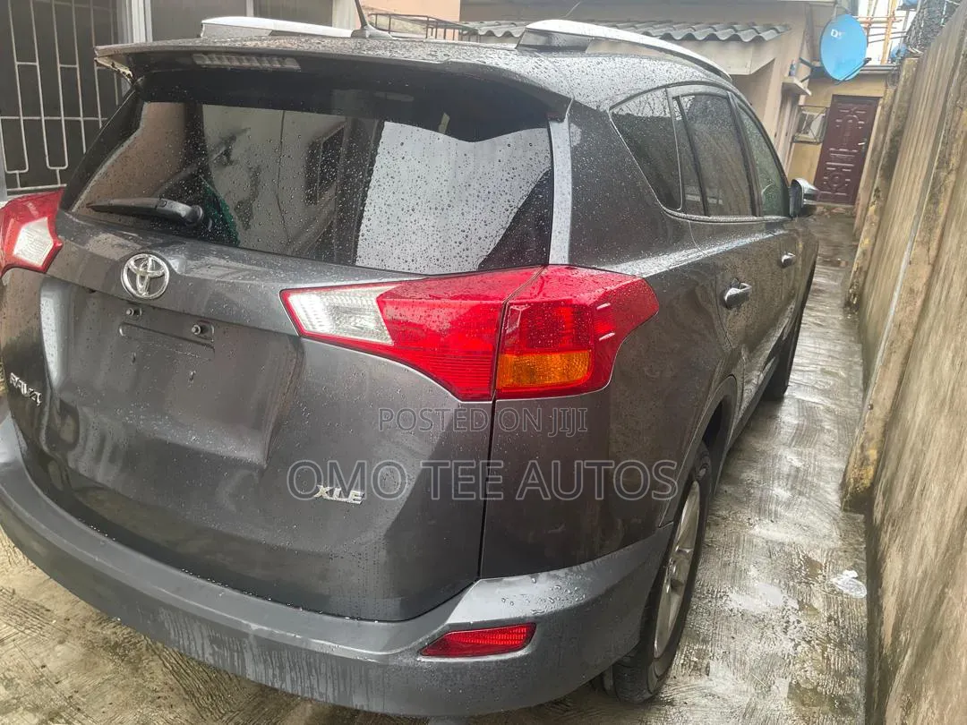 Toyota RAV4 2016 Gray