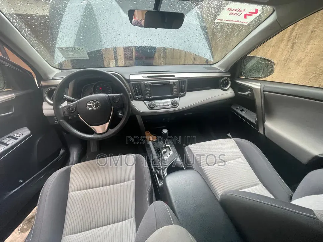 Toyota RAV4 2016 Gray