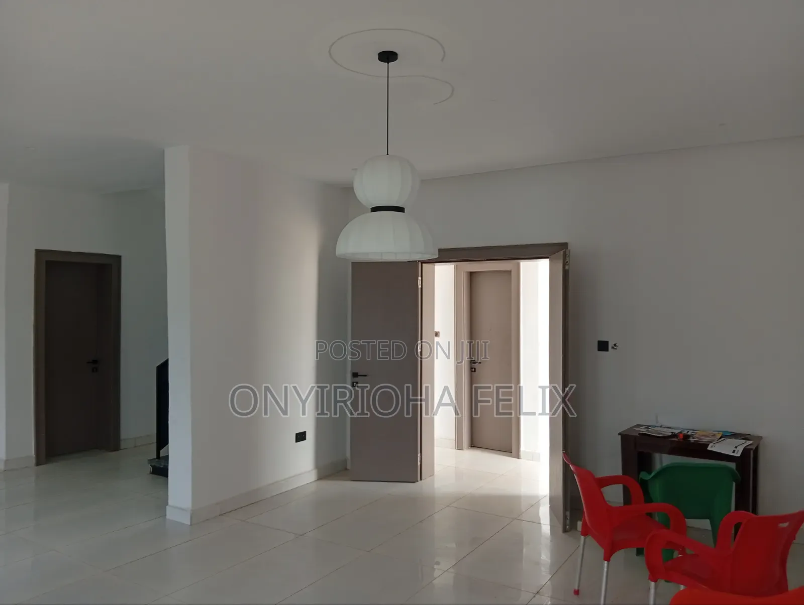 5bdrm Duplex in Jahi Gilmore for sale