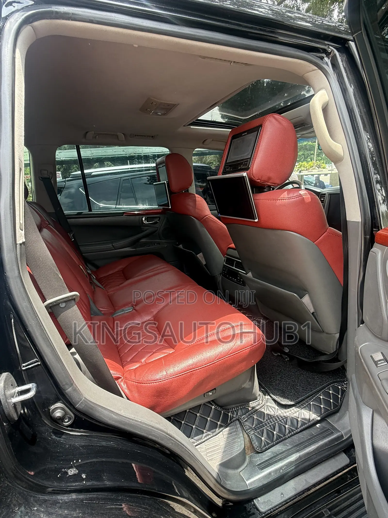 Lexus LX 570 AWD 2013 Black