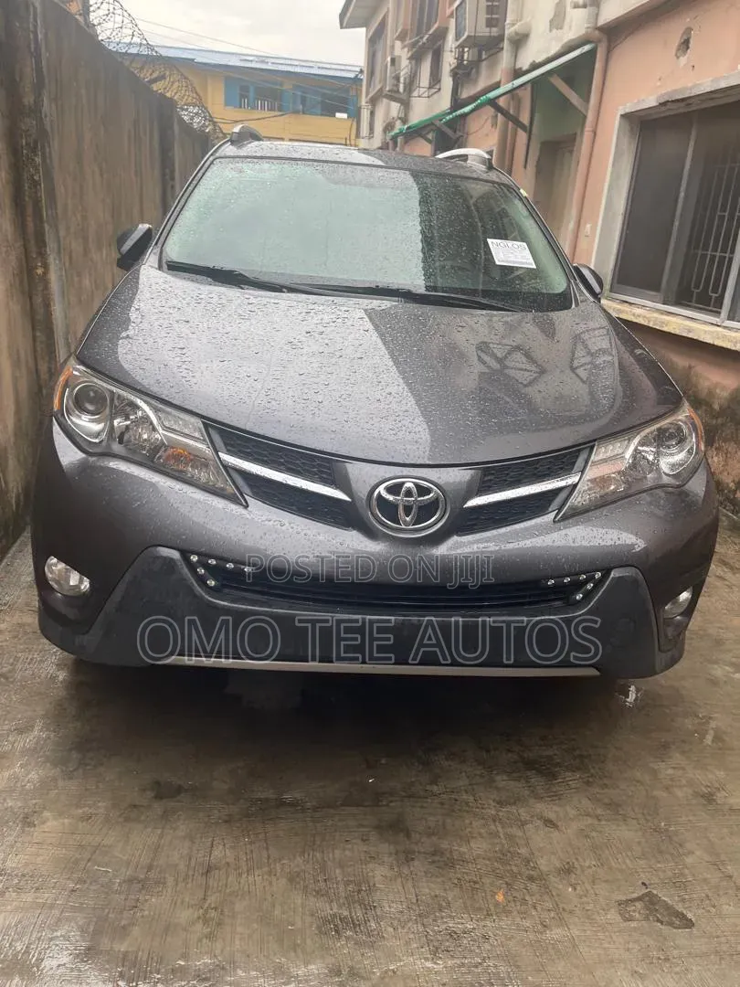 Toyota RAV4 2016 Gray