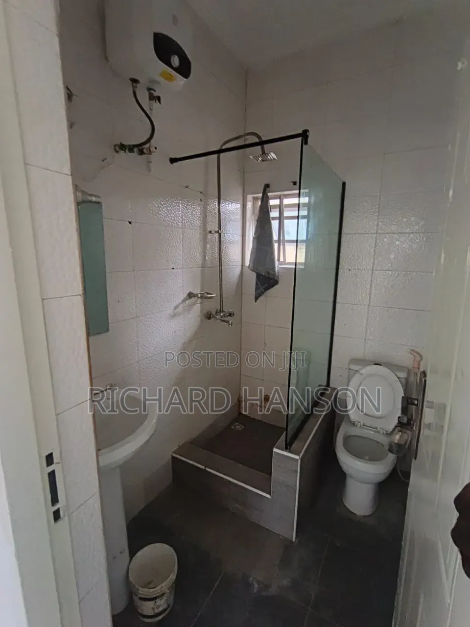 Mini Flat in Cool Estate, Sangotedo for rent