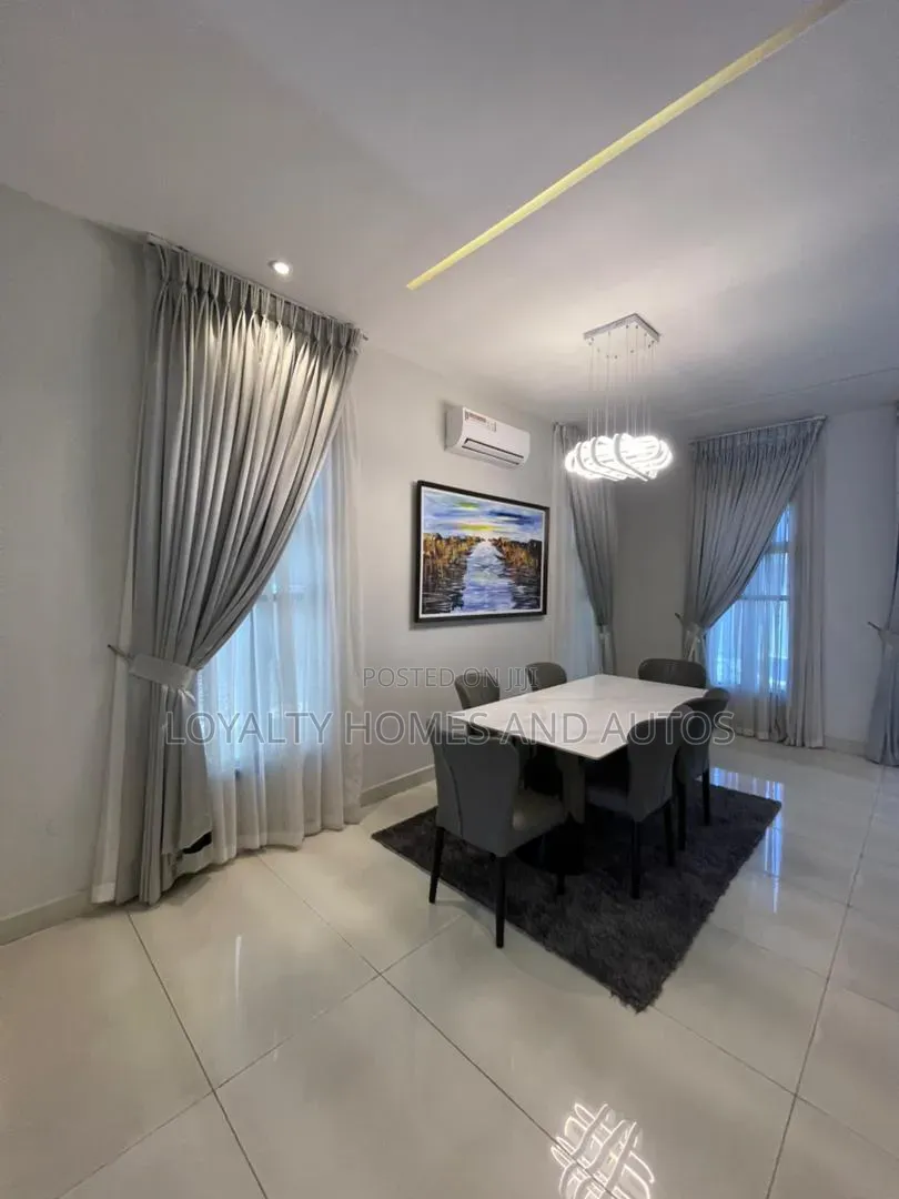 5bdrm Duplex in Lekki Phase 1 for sale