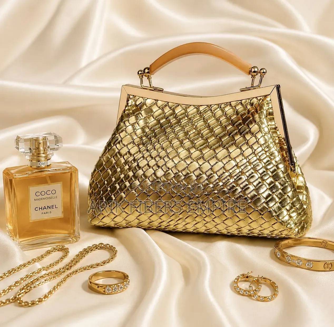 Super Clutch Bag