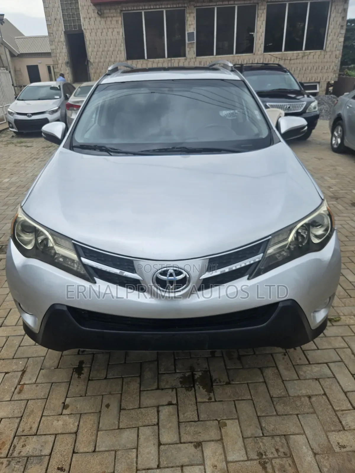 Toyota RAV4 Limited 4dr SUV AWD (2.5L 4cyl 6A) 2014 Silver