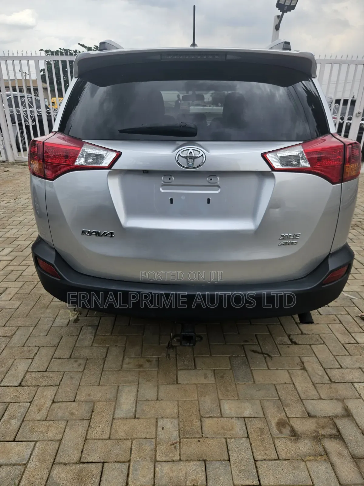 Toyota RAV4 Limited 4dr SUV AWD (2.5L 4cyl 6A) 2014 Silver