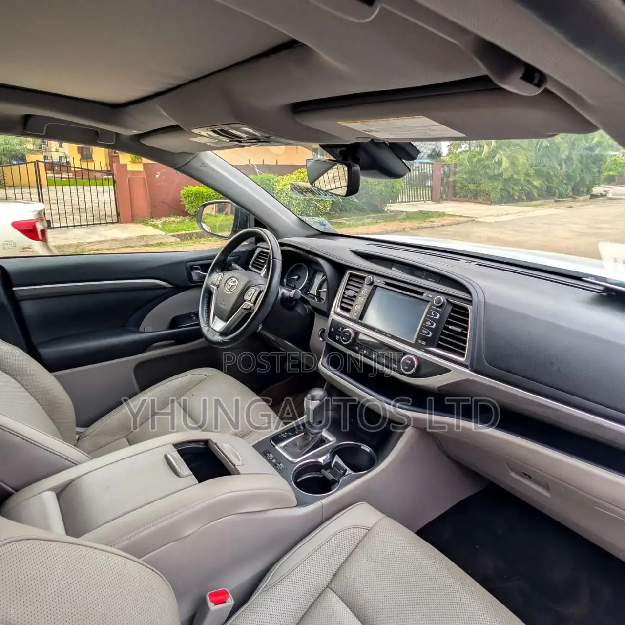 Toyota Highlander Limited Platinum 2019 White