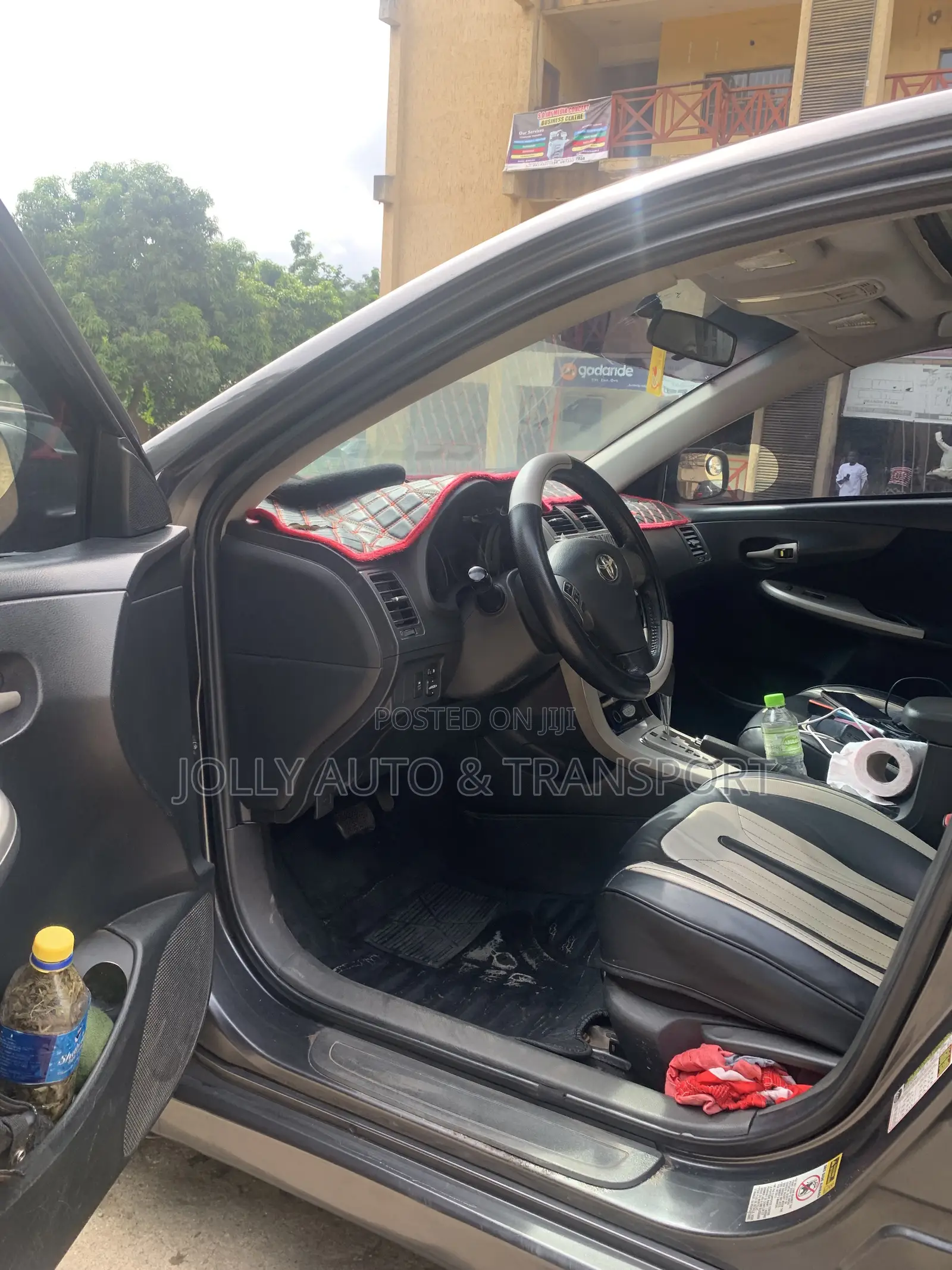 Toyota Corolla S 4dr Sedan (1.8L 4cyl 4A) 2011 Gray