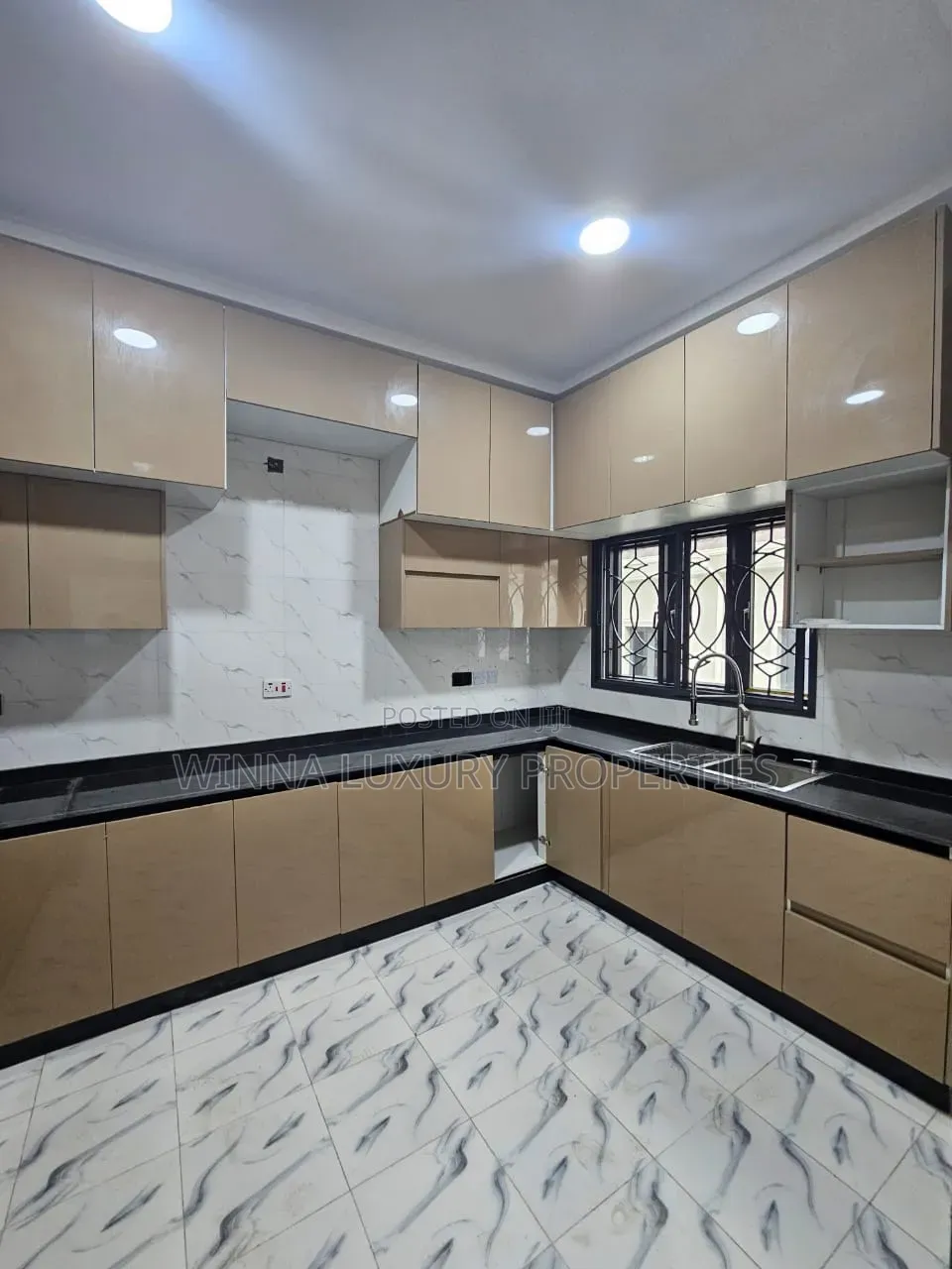 3bdrm Apartment in Behind Shafa Filling, Lugbe District for rent