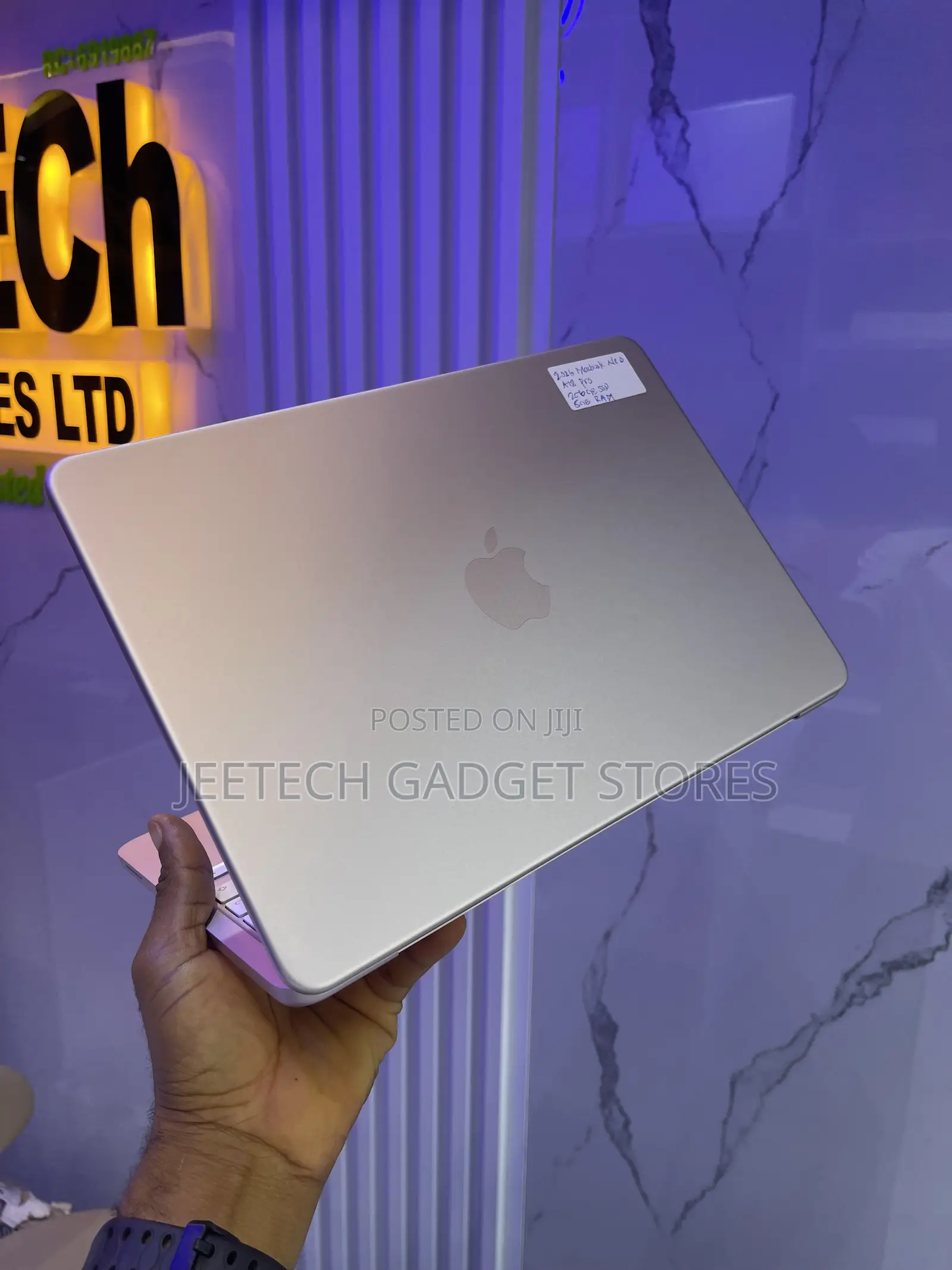 Laptop Apple MacBook Neo 2026 8GB SSD 256GB