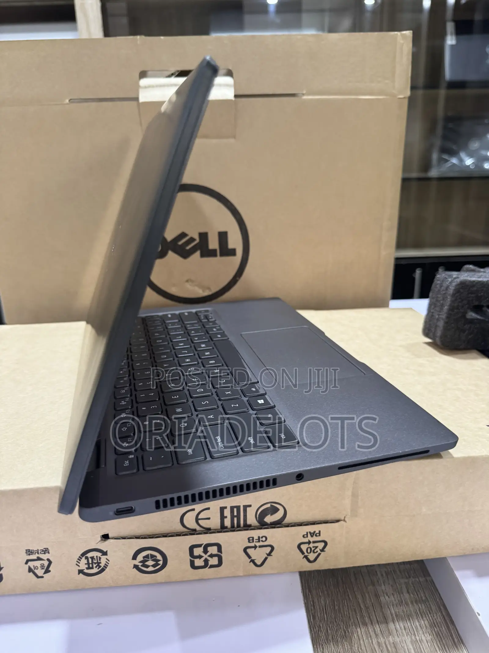 New Laptop Dell Latitude 7420 16GB Intel SSD 512GB
