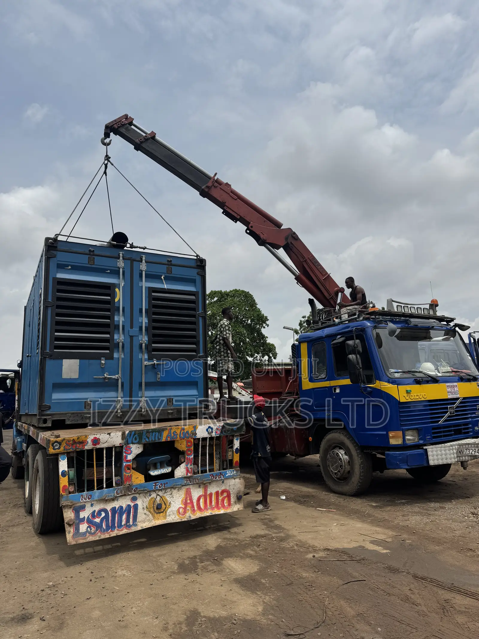 Loading And Unloading With Crane Truck
