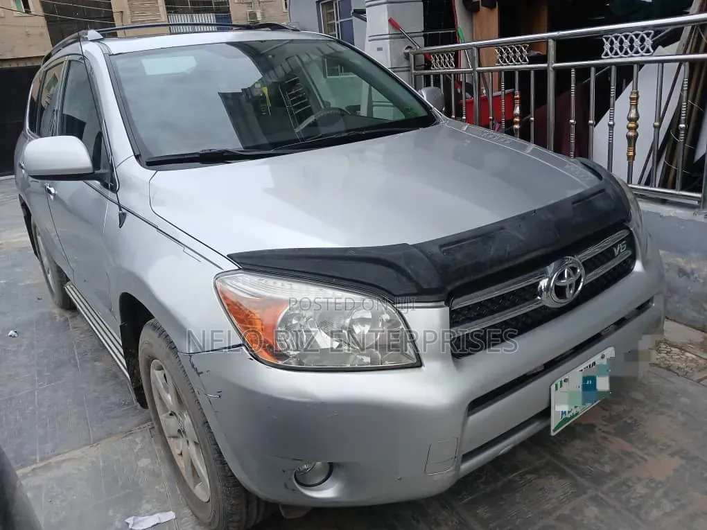 Toyota RAV4 2008 Silver