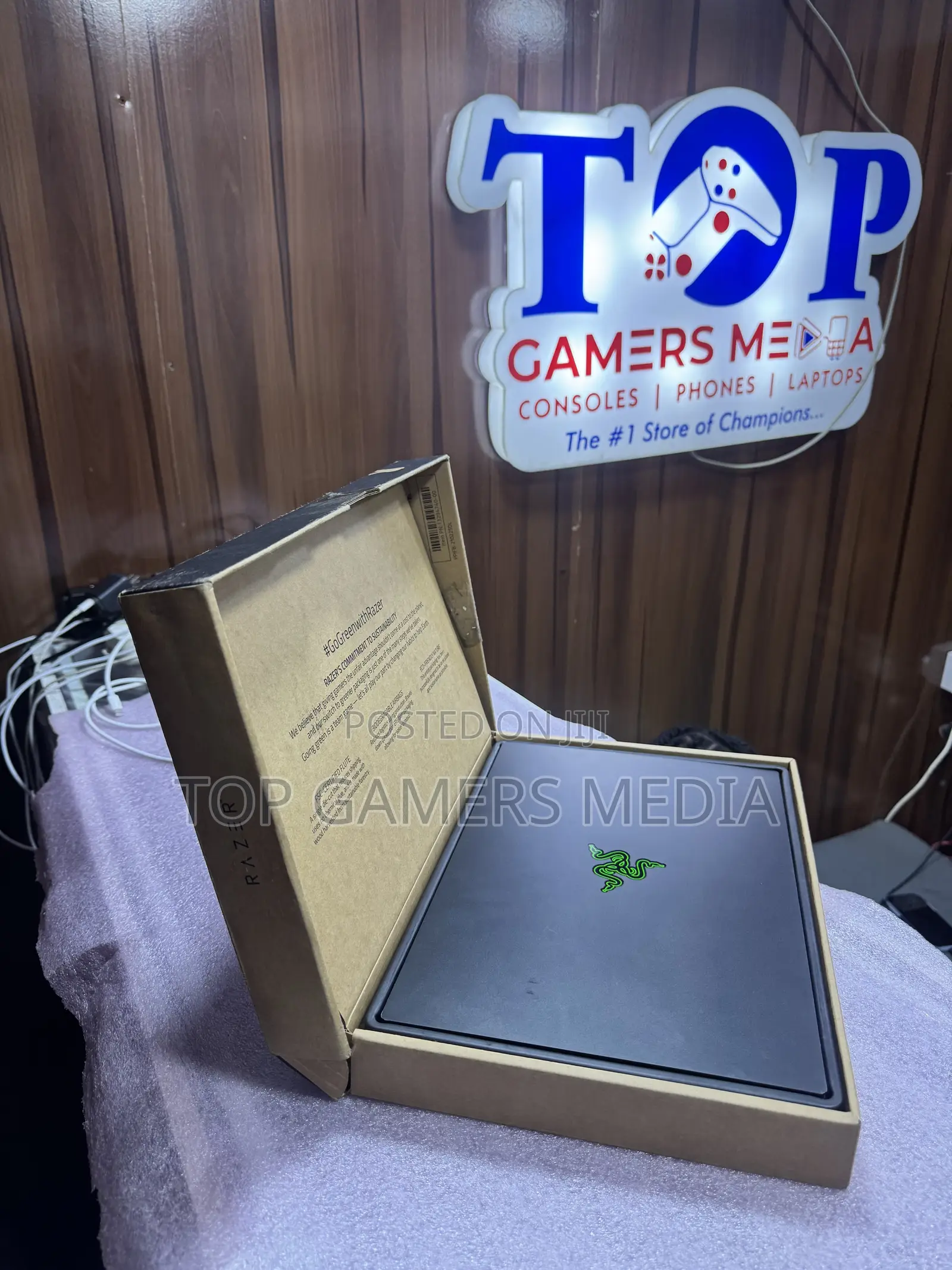 Laptop Razer Blade 32GB AMD Ryzen 9 SSD 1T
