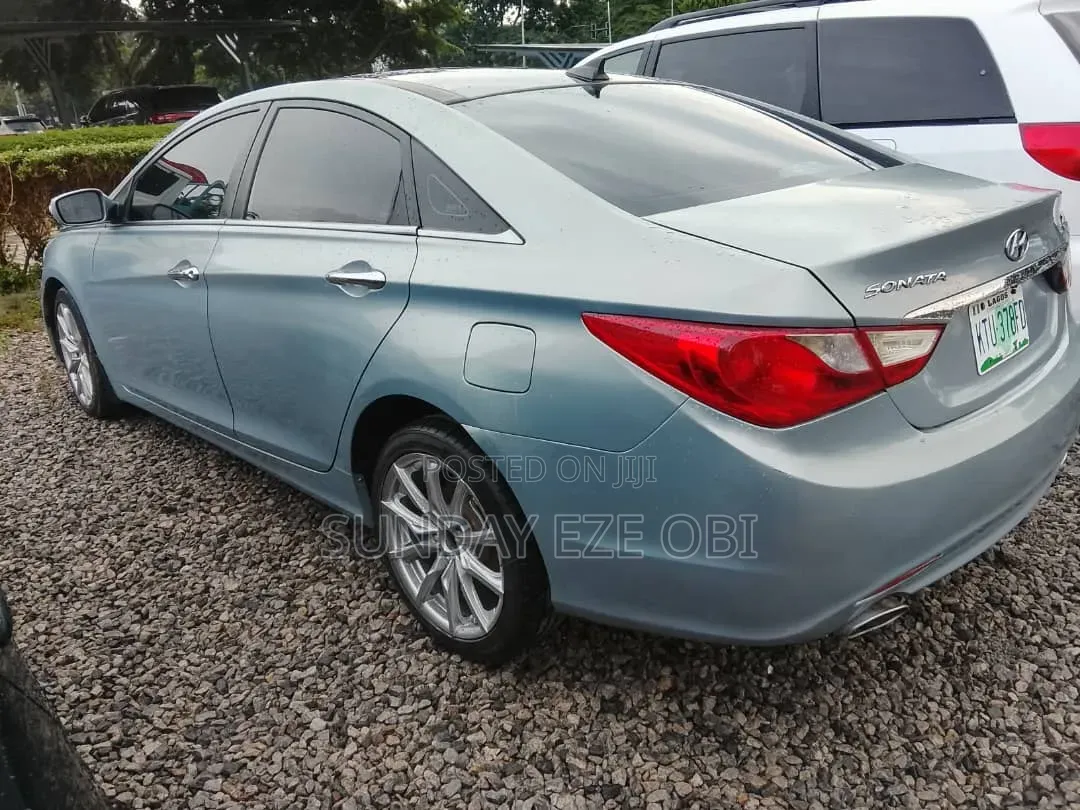 Hyundai Elantra 2013 Blue