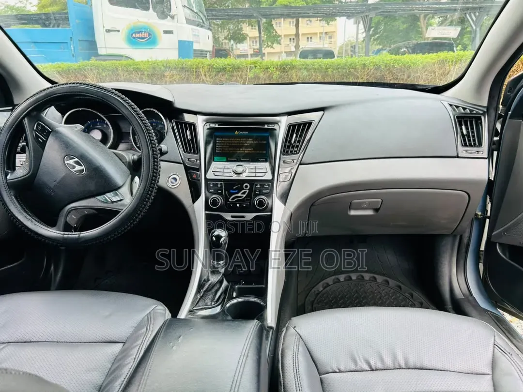 Hyundai Elantra 2013 Blue