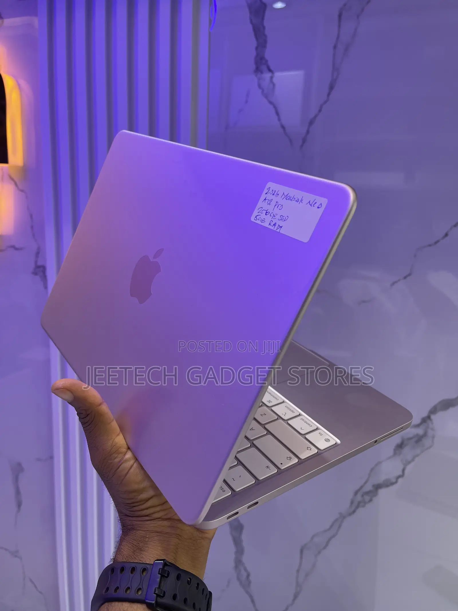 Laptop Apple MacBook Neo 2026 8GB SSD 256GB