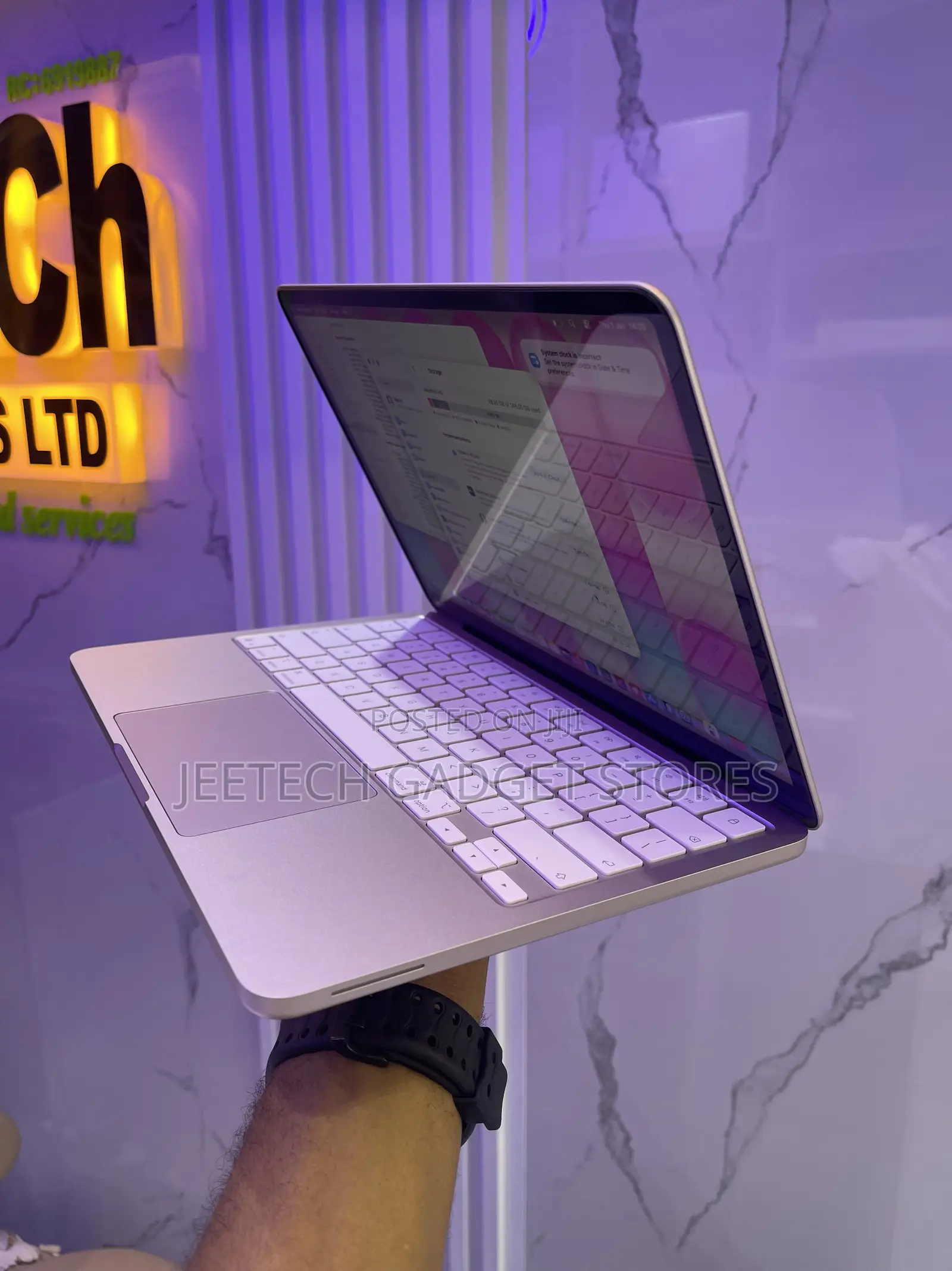 Laptop Apple MacBook Neo 2026 8GB SSD 256GB