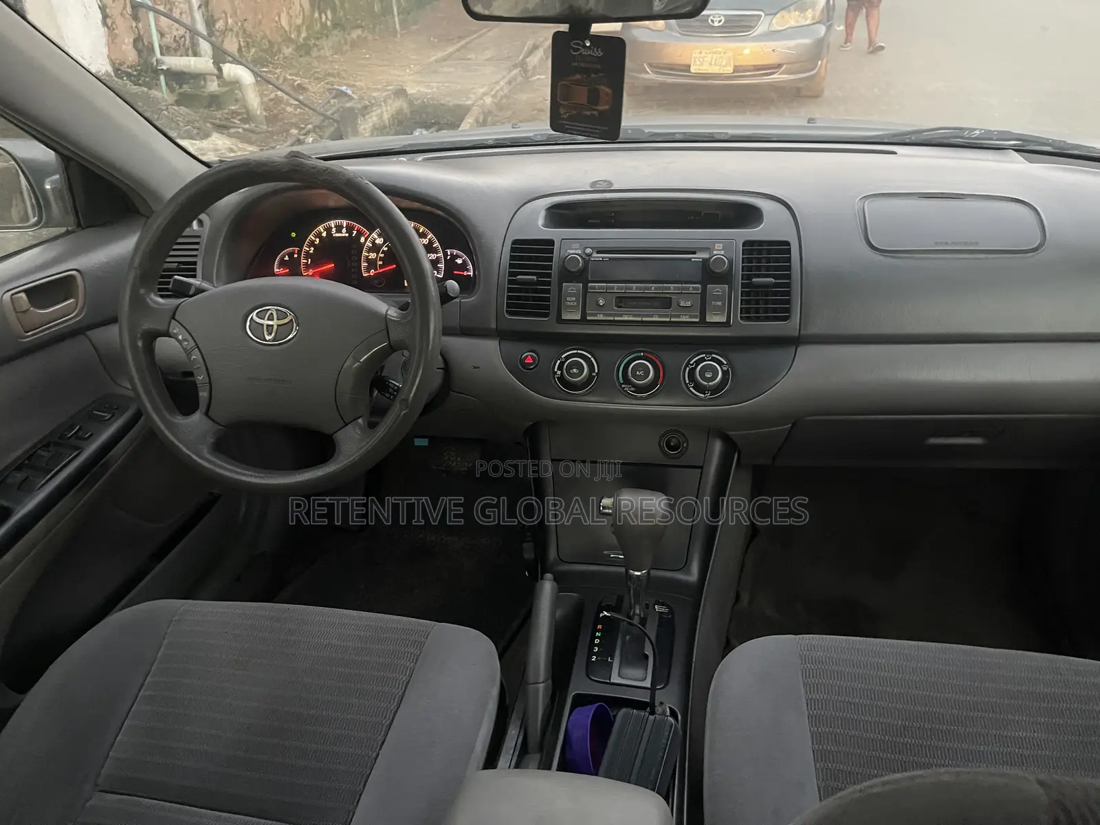 Toyota Camry LE 4dr Sedan (2.4L 4cyl 5A) 2005 Gray