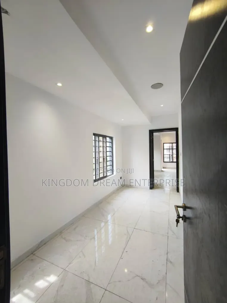 4bdrm Duplex in Lekki Palm City for rent