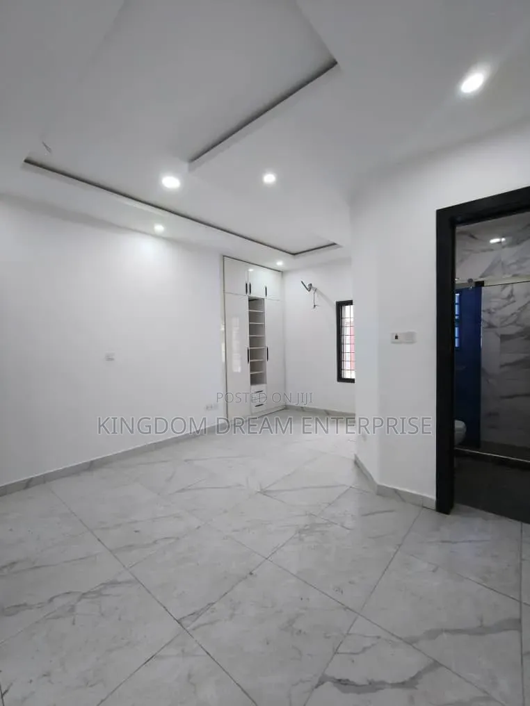 4bdrm Duplex in Lekki Palm City for rent