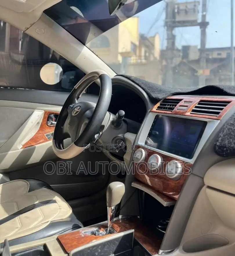 Toyota Camry 2008 Gold