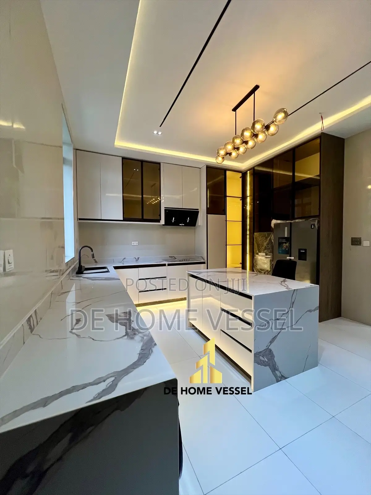 5bdrm Duplex in Lekki for sale