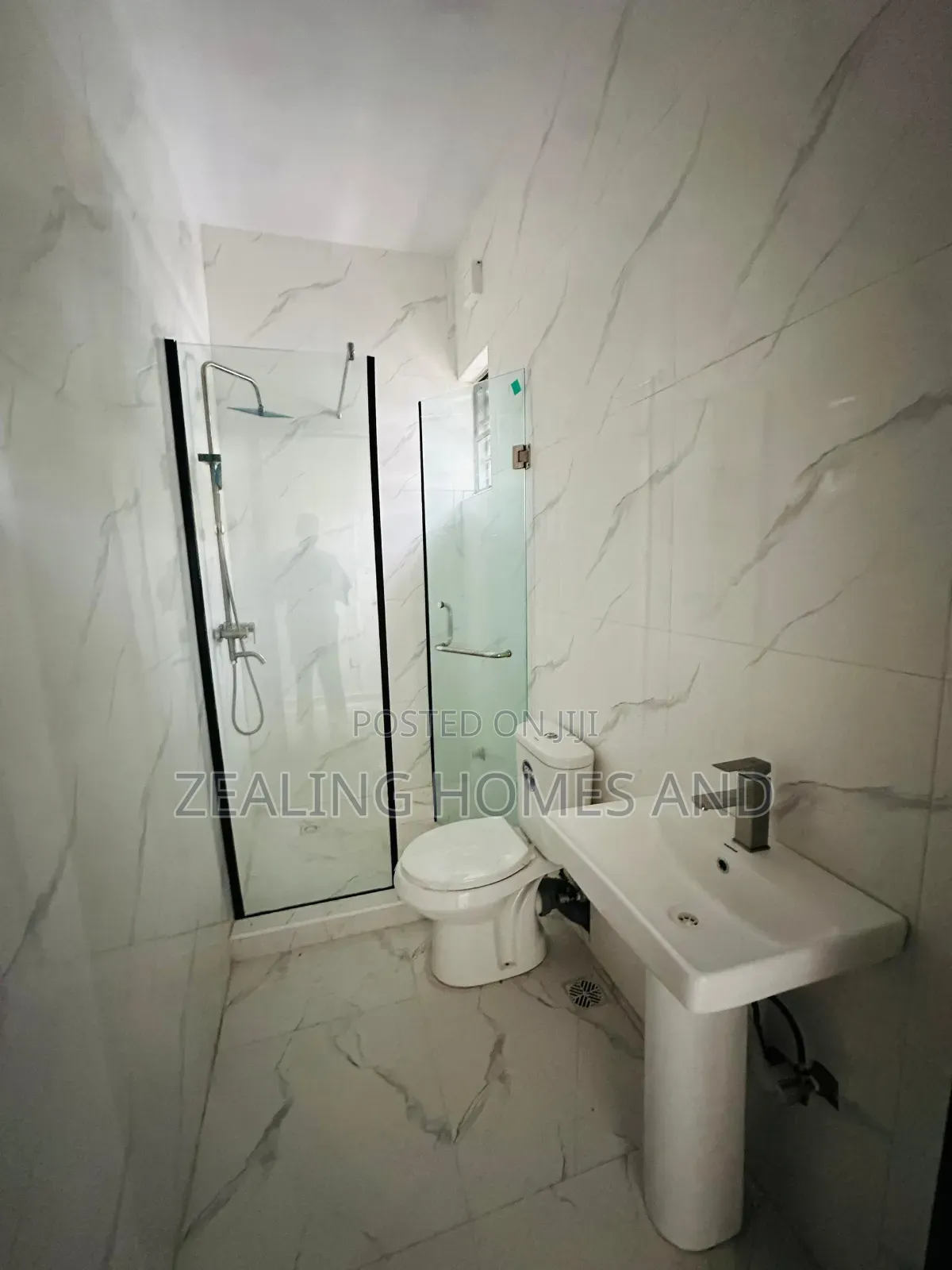 2bdrm Duplex in Pantheon Bridge, Lafiaji for rent