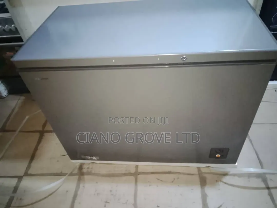 Hisense Freezer 390liters